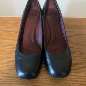 Classic Black Women's ONO Heels